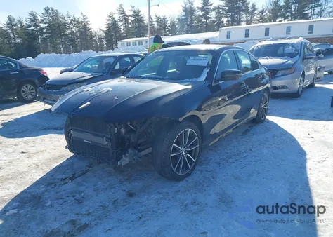 2021 BMW 330I xDrive z USA, uszkodzony, nr VIN 3MW5R7J04M8B88548